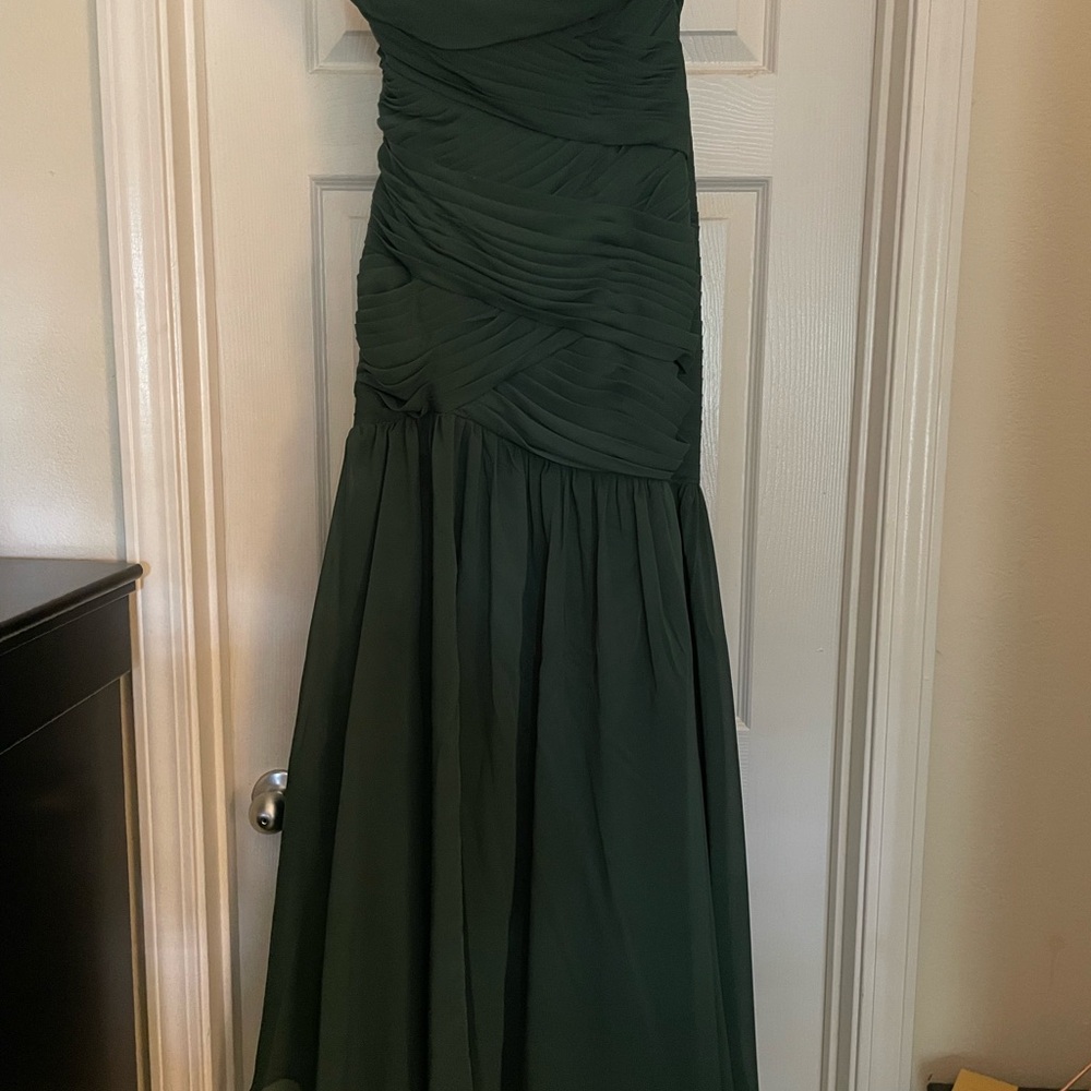 Elegant Green Evening Gown Prom Dress Strapless Built In Bra/ Bustier size 2